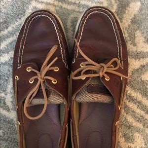 Sperry boat shoes